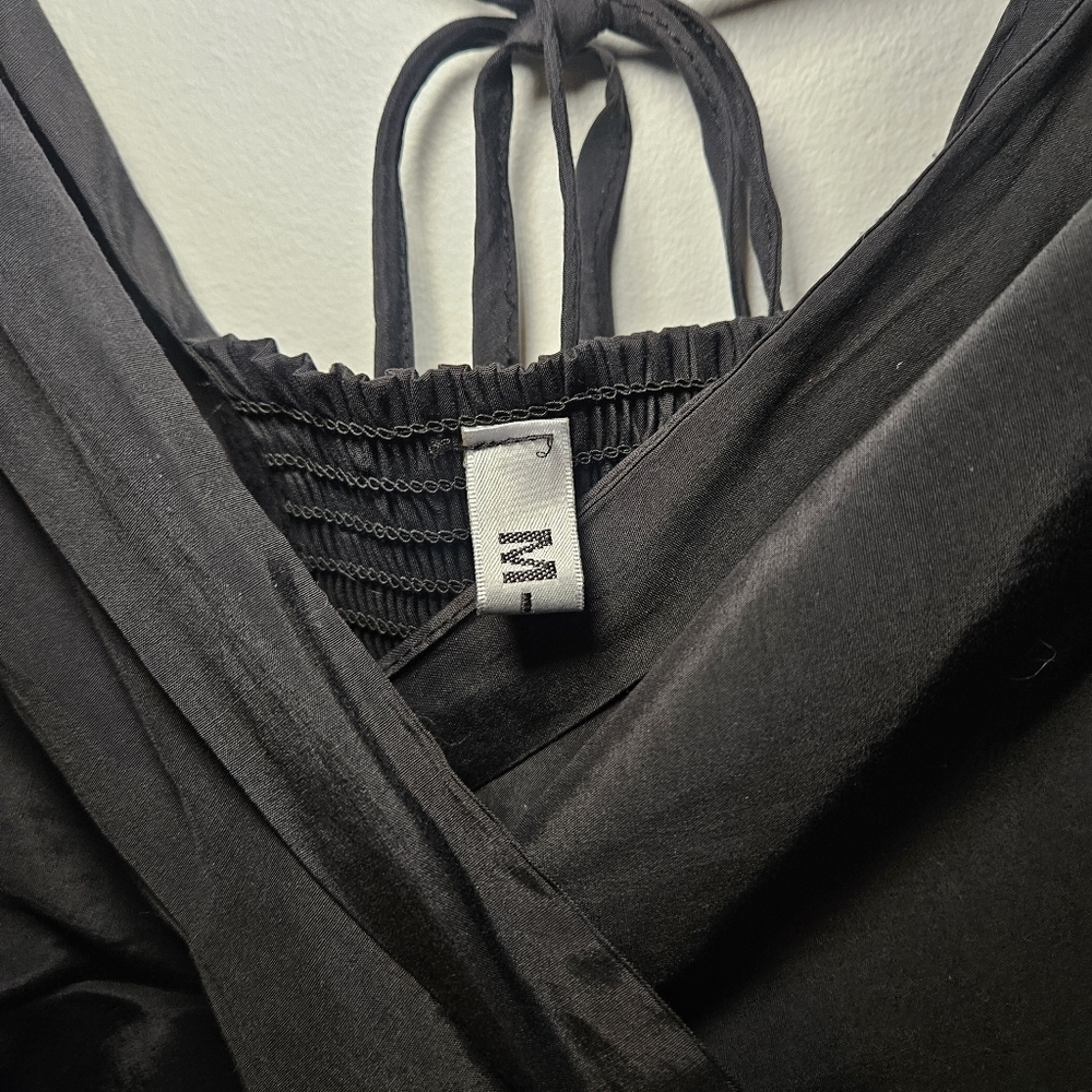 Cute Black Peplum Top With Puff Sleeves - Picture 6 of 7